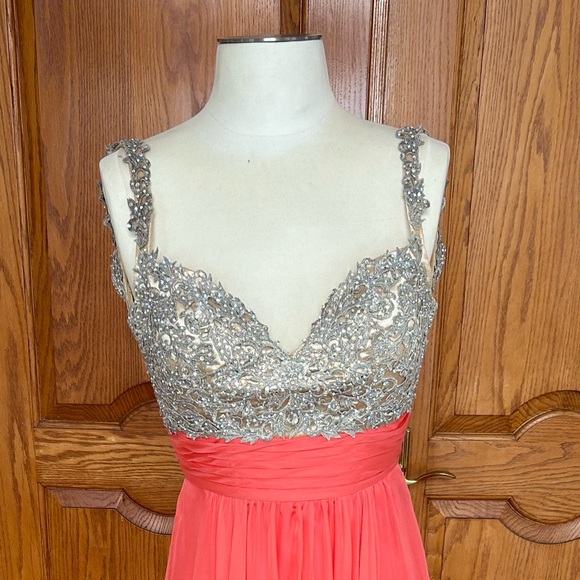 Prom dress boutique - Picture 2 of 2